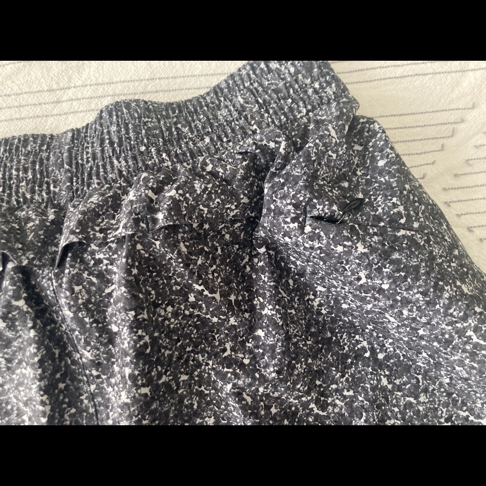 Athleta Mesh Racer Run Short - Picture 5 of 6